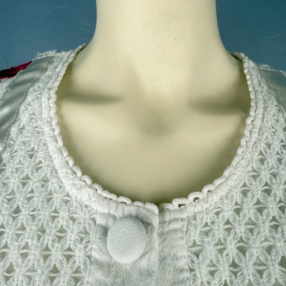 Handmade Embroidered Pink Flowers White Button Up Tank Vest Sleeveless Size‎ M